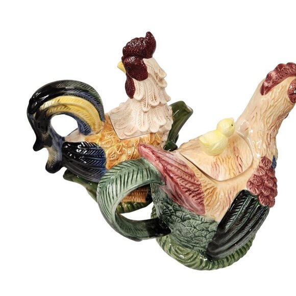 Vintage Ceramic Rooster & Hen Teapots Set Farmhouse Decor Chicken Rooster Decor - Picture 4 of 6